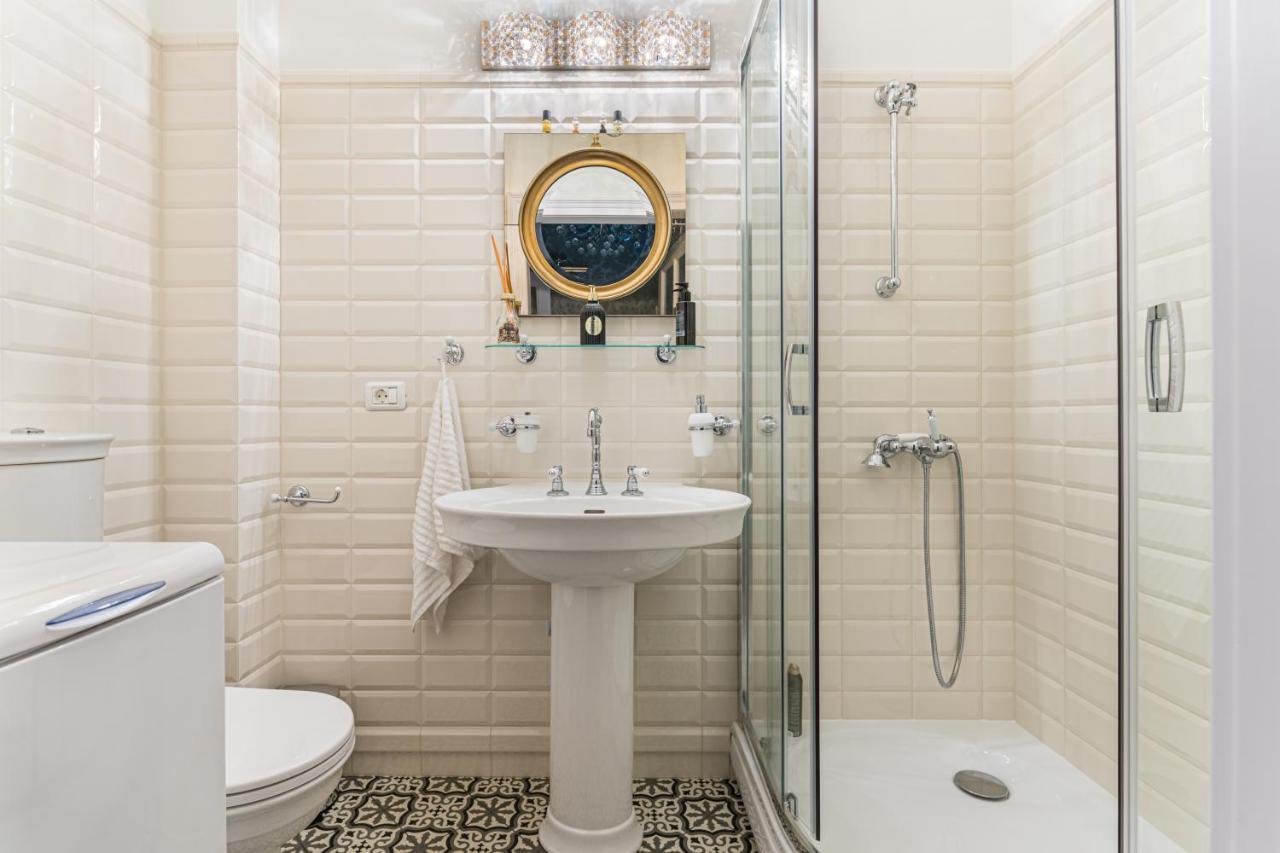 Krone Apartment Braşov Buitenkant foto
