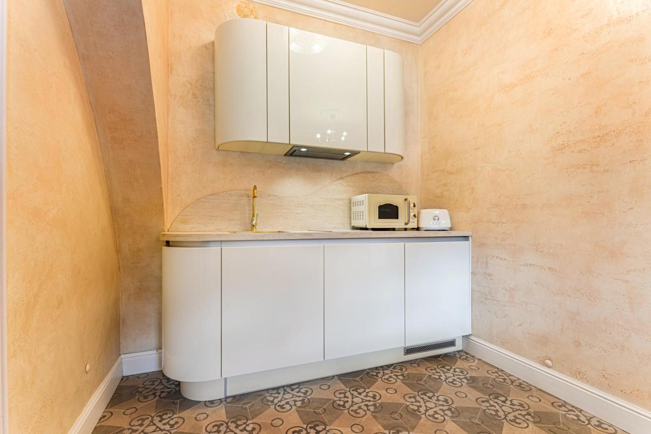 Krone Apartment Braşov Buitenkant foto